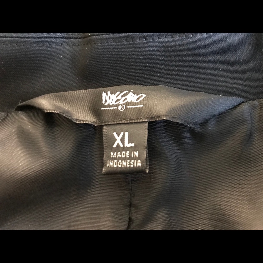 Women’s black mossimo blazer - Picture 4 of 5